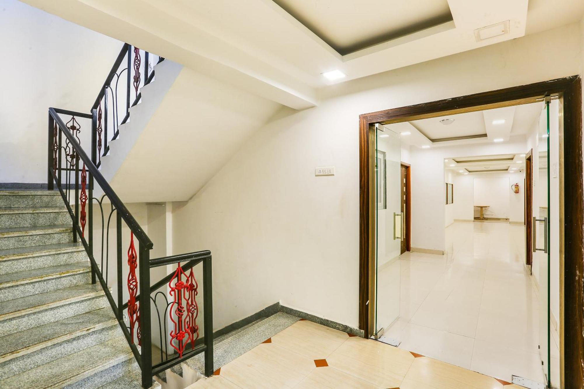 Capital O Arsh Executive Inn Mumbai Exterior photo