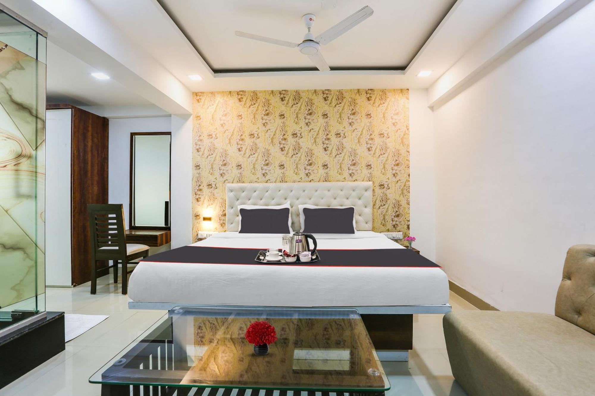 Capital O Arsh Executive Inn Mumbai Exterior photo